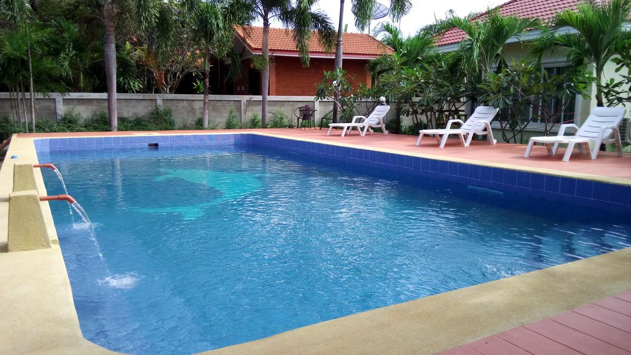 Pat'S Hideaway Bungalows Rayong Exterior photo