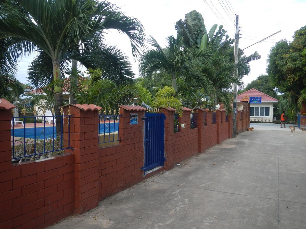 Pat'S Hideaway Bungalows Rayong Exterior photo