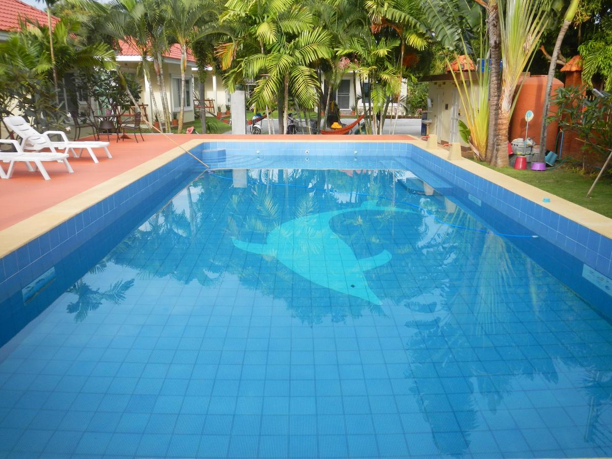 Pat'S Hideaway Bungalows Rayong Exterior photo
