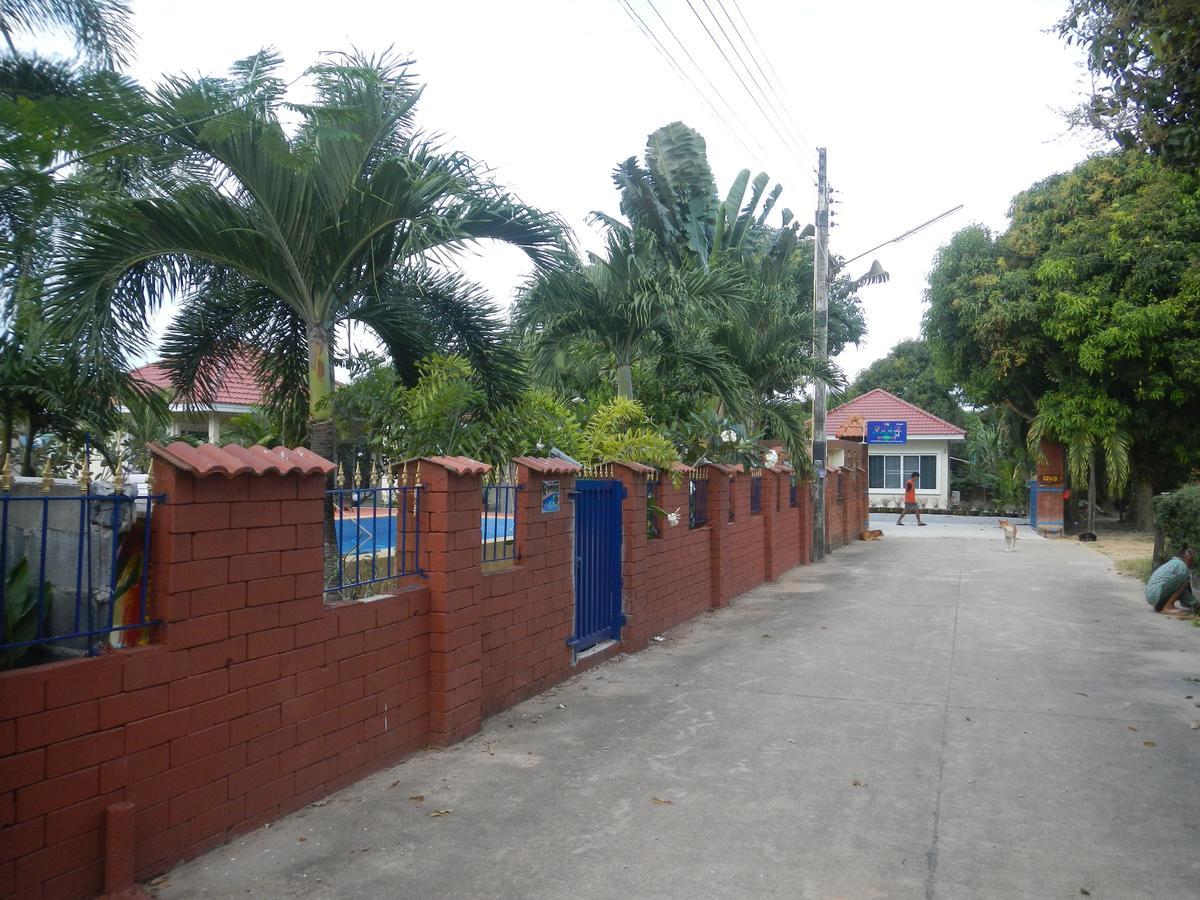 Pat'S Hideaway Bungalows Rayong Exterior photo