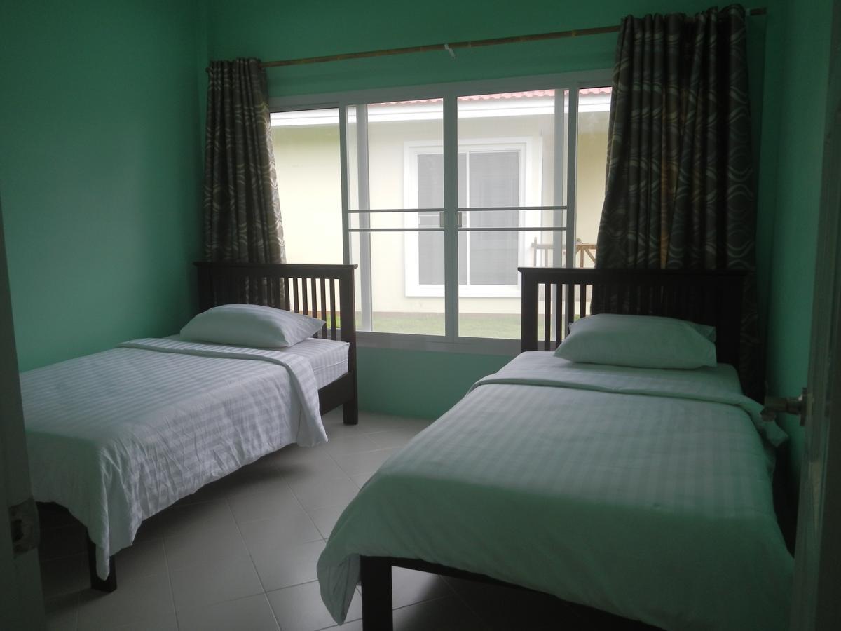 Pat'S Hideaway Bungalows Rayong Exterior photo