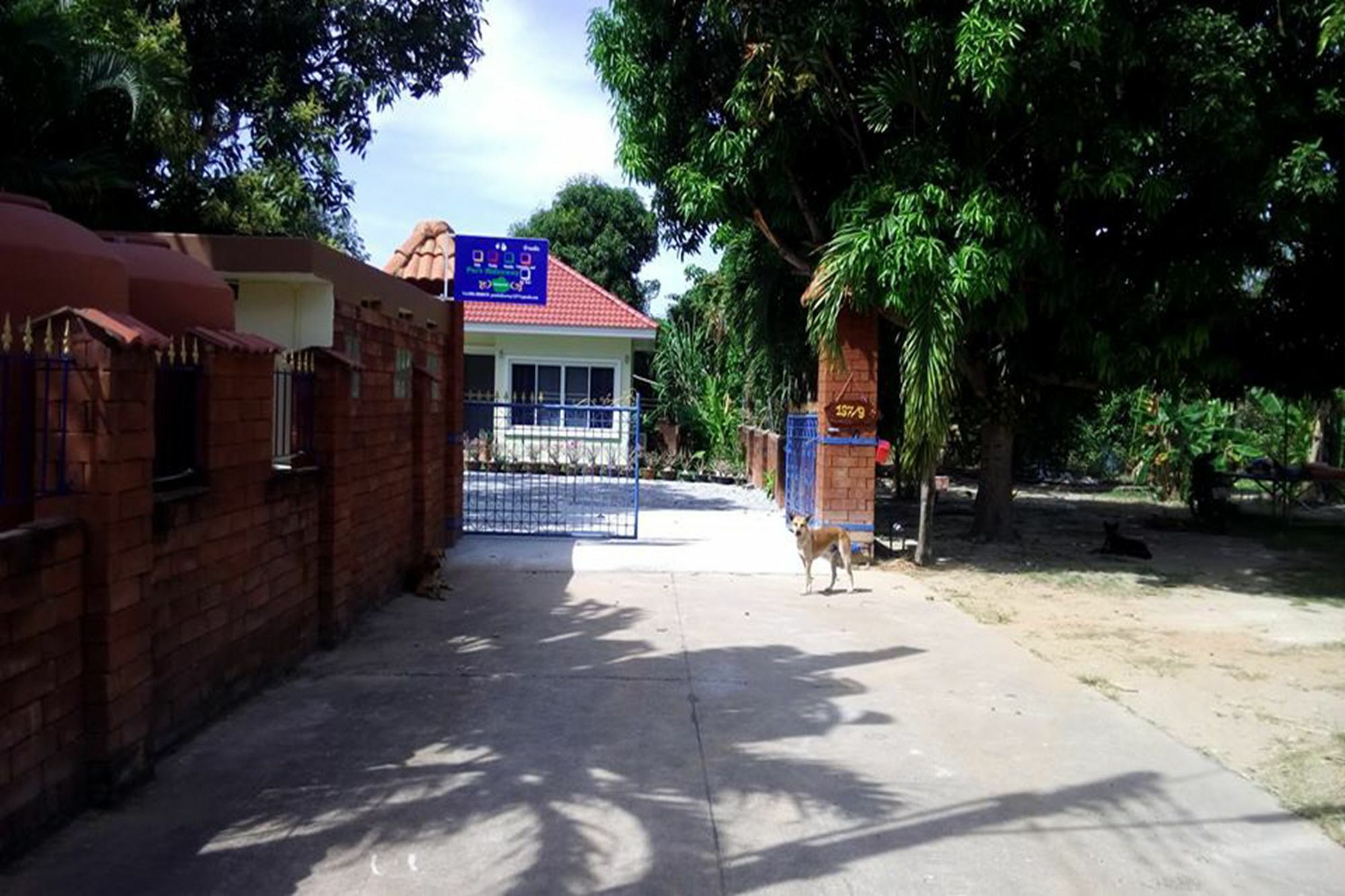Pat'S Hideaway Bungalows Rayong Exterior photo