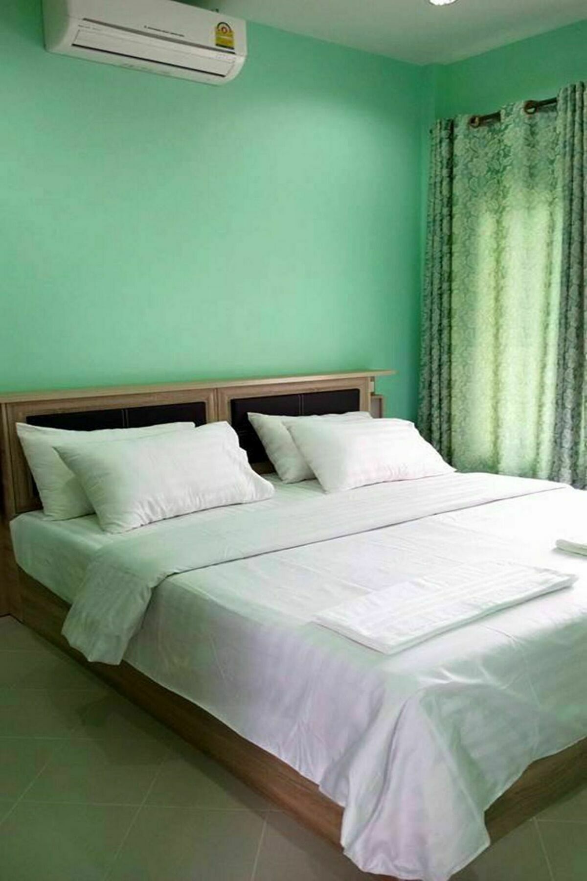 Pat'S Hideaway Bungalows Rayong Exterior photo